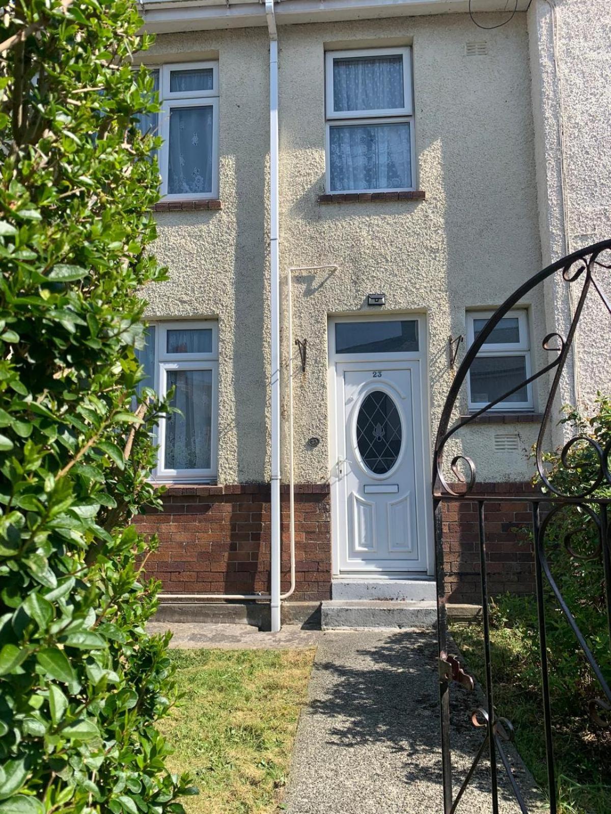 Room Only Guest Accommodation, Guest House Self Catering Bangor  Eksteriør bilde