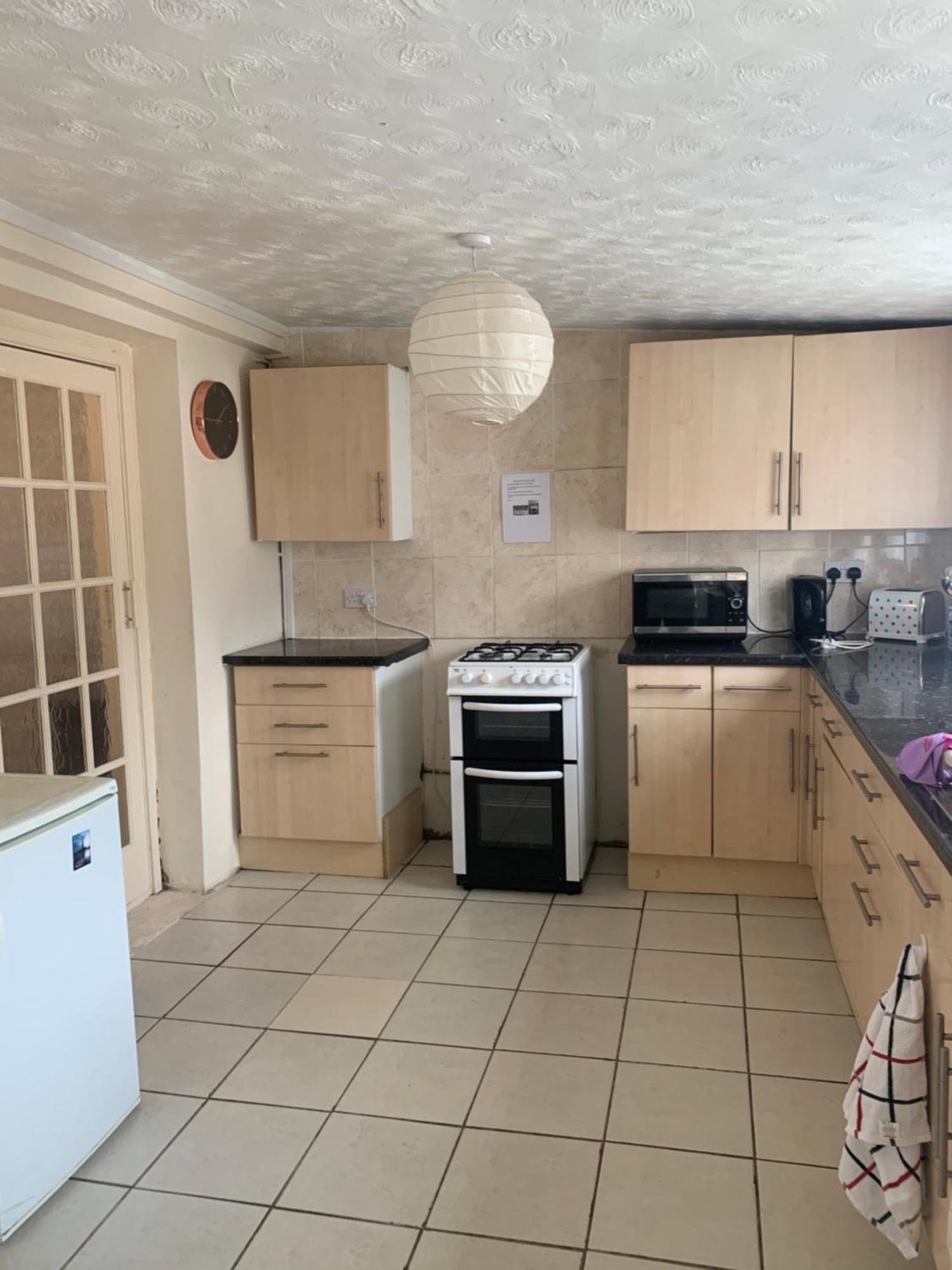 Room Only Guest Accommodation, Guest House Self Catering Bangor  Eksteriør bilde