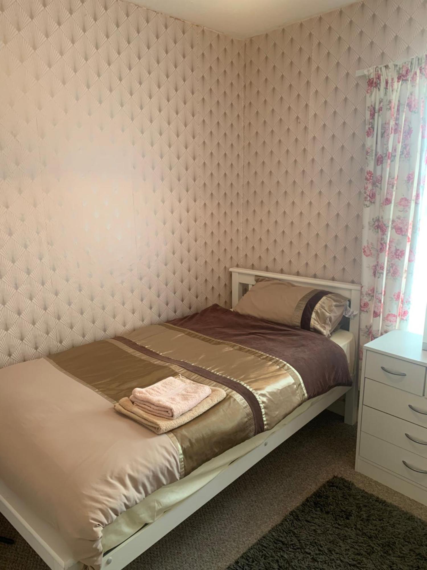 Room Only Guest Accommodation, Guest House Self Catering Bangor  Eksteriør bilde